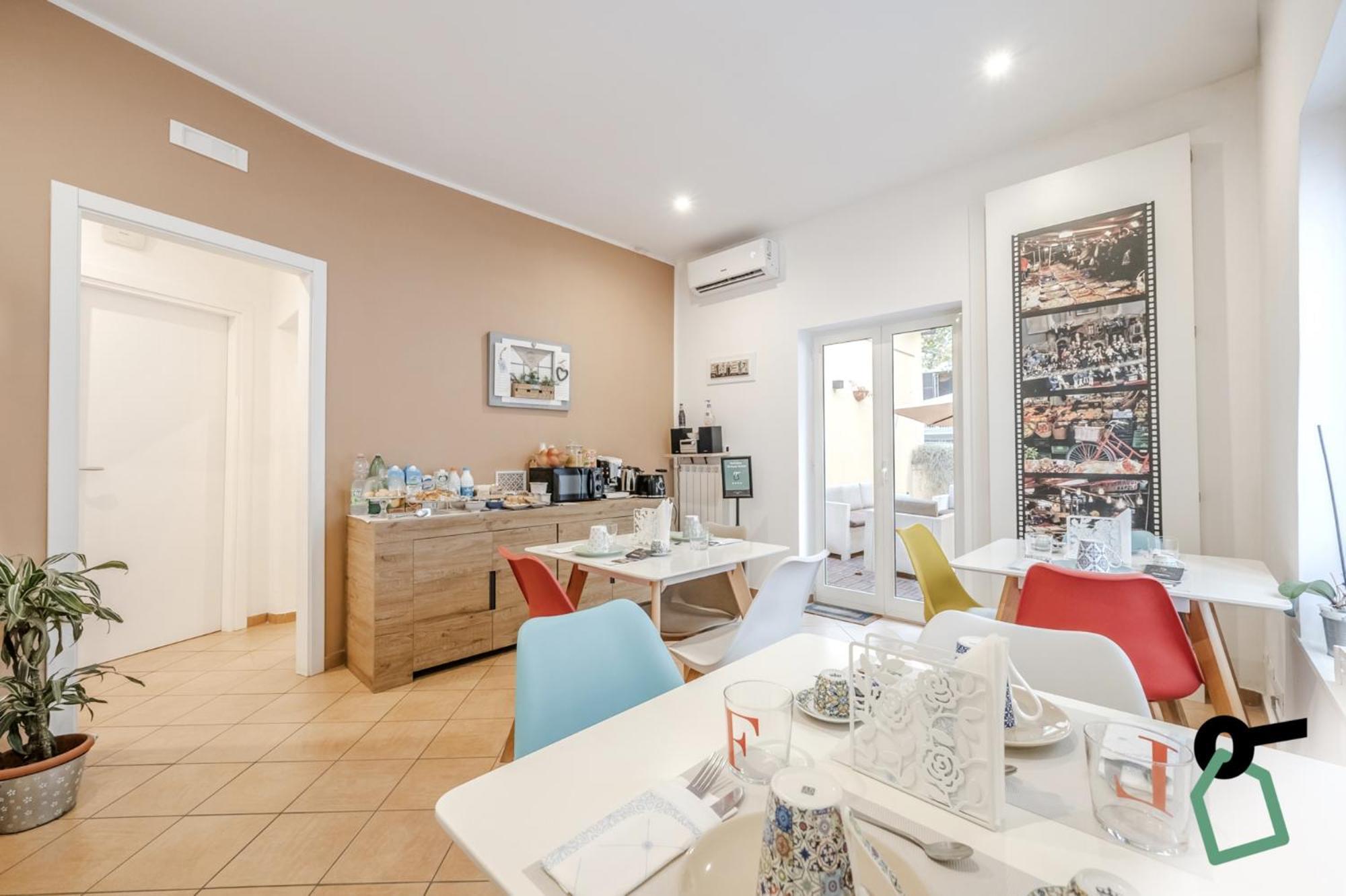 Hotiday Room Collection - Napoli Residenza Scarlatti מראה חיצוני תמונה