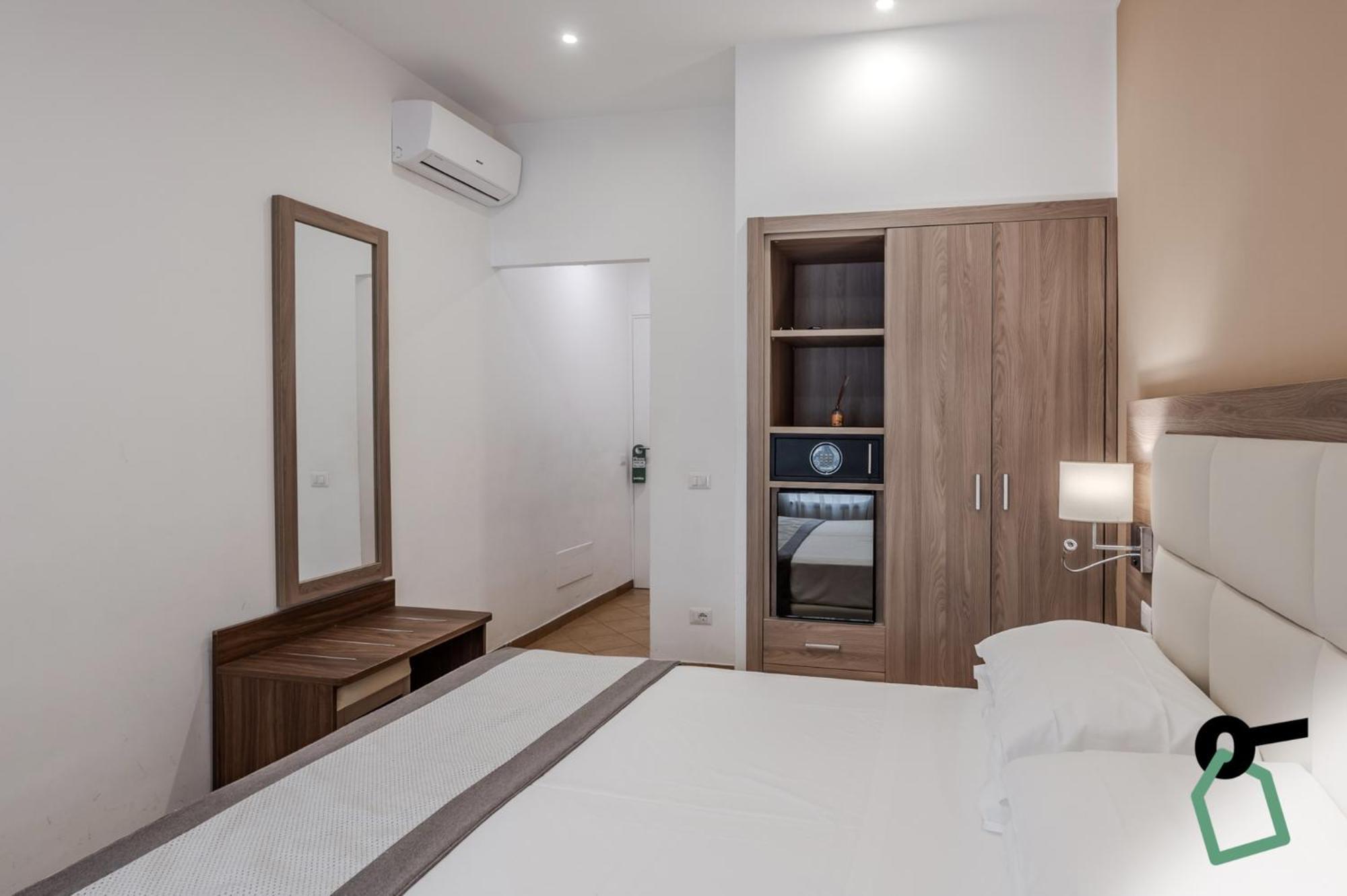 Hotiday Room Collection - Napoli Residenza Scarlatti מראה חיצוני תמונה