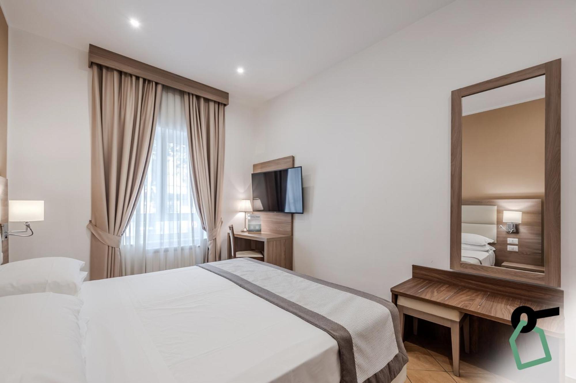 Hotiday Room Collection - Napoli Residenza Scarlatti מראה חיצוני תמונה